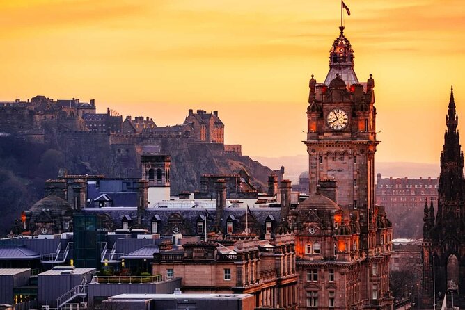 Edinburgh Rail Trip from London with Castle entry and Hop-on Hop-off bus - Walking the Royal Mile and Old Town