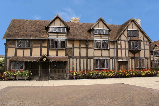 England in One Day: Stonehenge, Bath, the Cotswolds and Stratford-upon-Avon Day Trip from London - The long road back to London
