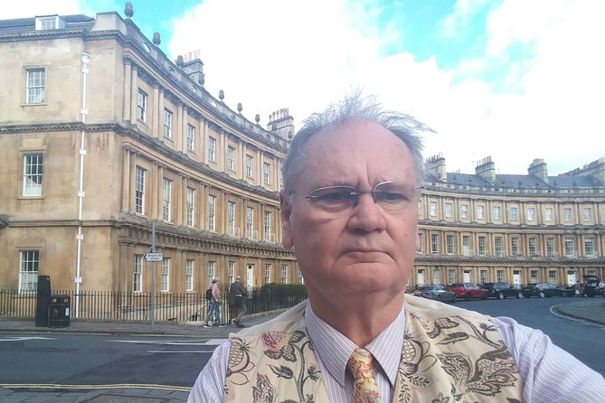 Exceptional Bath tour guide making your visit splendidly memorable. - A Bath walk that tells the city’s whole story