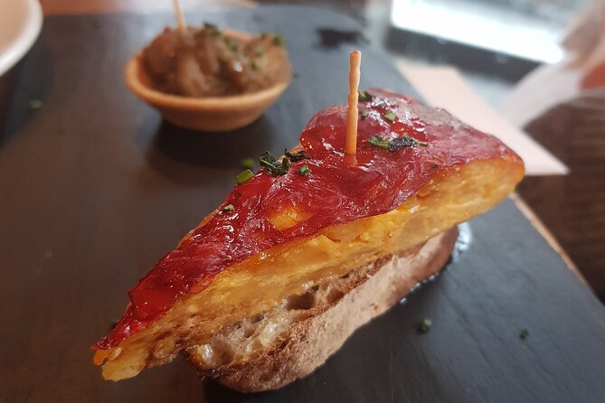 Food & Drink walking tours In London. Discover the East End of London. - Starting with beer and sweets on Rivington Street