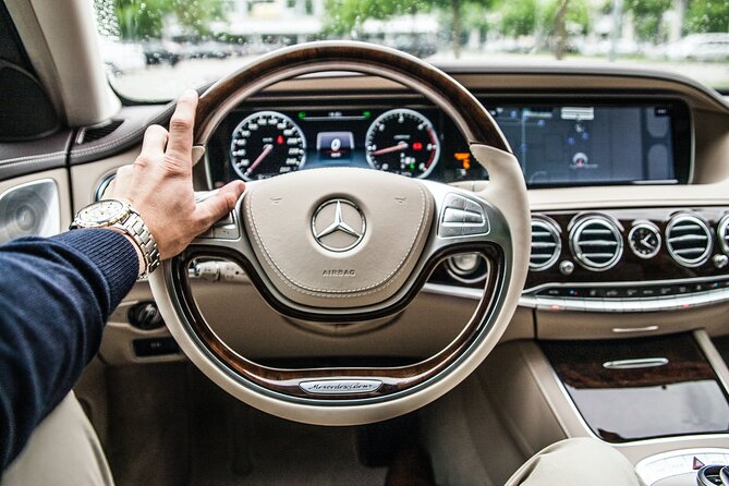 From Heathrow Airport to Southampton Private Chauffeur Service - What the airport meeting actually looks like