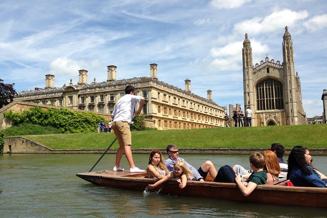 From London: Oxford and Cambridge University Town Tour with Guide - The guide can shape the whole experience