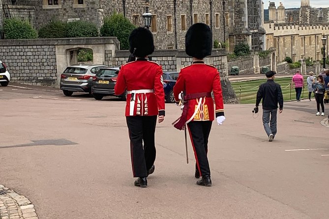 Full Day Excursion Royal London & Windsor in an Iconic London Black Cab - A full day of royal London in one cab