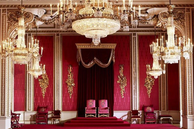 Full Royal Tour: Royal London & Buckingham Palace Tour - Horse Guards Parade and St. James’s Park