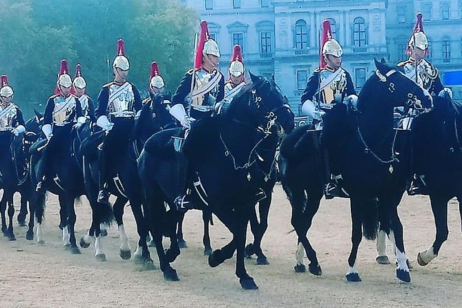 Full Royal Tour: Royal London & Buckingham Palace Tour - Entering Buckingham Palace with an audio guide