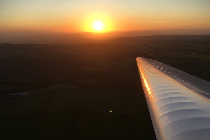 Gliding Experience in Devon - The powered climb to one mile
