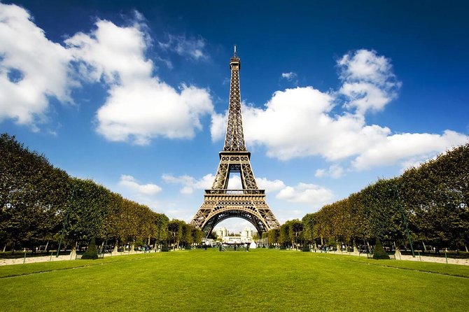 Guided Luxury Paris Day Trip with Optional Lunch at the Eiffel Tower - The Louvre photo stop and your limited free time