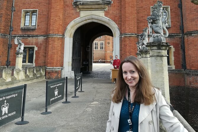 Hampton Court Palace Private Guided Tour - Why a private Hampton Court tour makes a difference