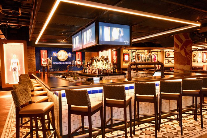 Hard Rock Cafe Piccadilly Circus with Set Menu for Lunch or Dinner - Who should book this meal?
