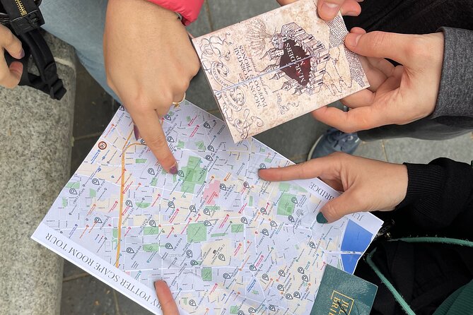 Harry Potter City Escape Tour in London - Three hours on foot, with weather in the mix