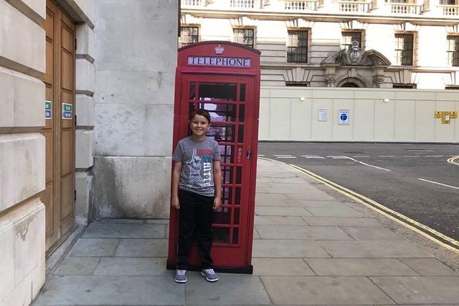 Harry Potter Filming Locations: Private Black Cab Tour in London - Four hours in a cab: the pace and comfort