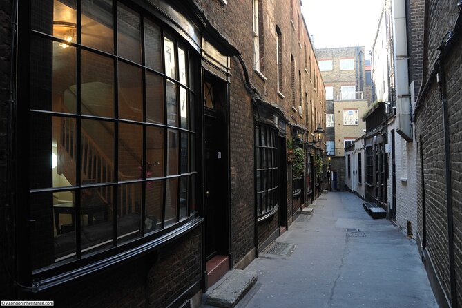 Harry Potter Tour & Magical Afternoon Tea - Borough Market and the Leaky Cauldron connection