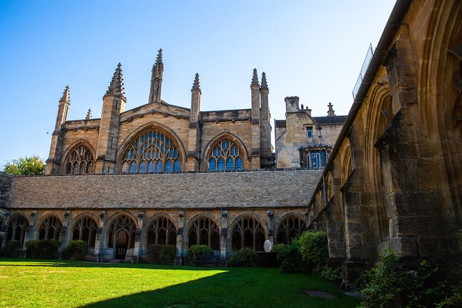 Harry Potter Walking Tour of Oxford Including New College - Clarendon Building and Oxford’s old ideas about magic