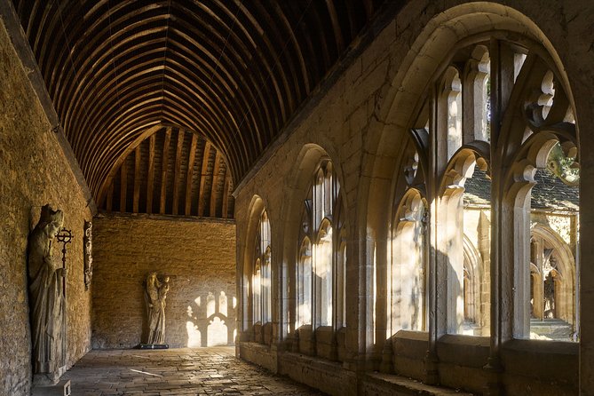 Harry Potter Walking Tour of Oxford Including New College - St. Mary’s Church, Narnia, and the Oxford writers