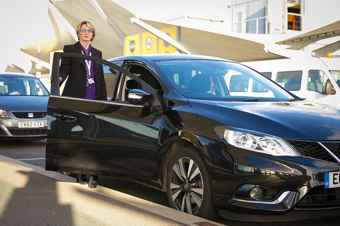 Heathrow Airport to Central London Transfer - Meeting your driver inside Heathrow Airport