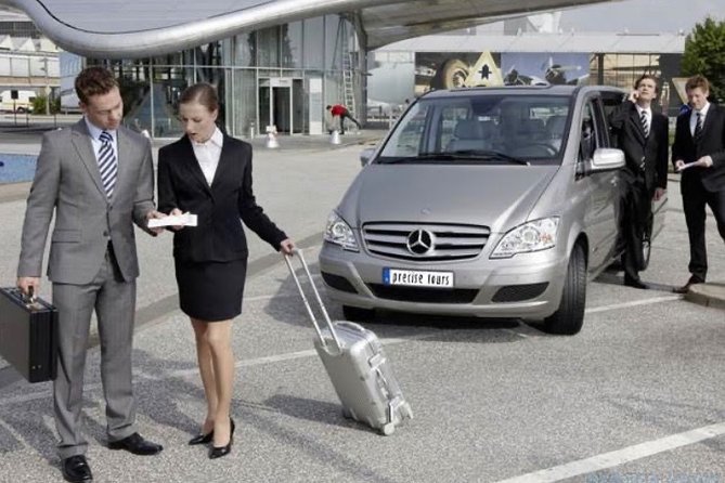 Heathrow London Airport Taxi Transfer To London Hotels - From Heathrow arrivals to your hotel door