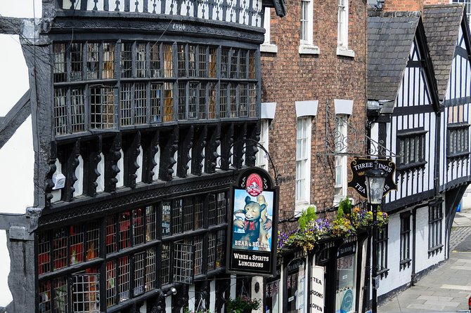 Hello Chester! Private Walking Tour - Starting on Eastgate Street and finding Chester Rows