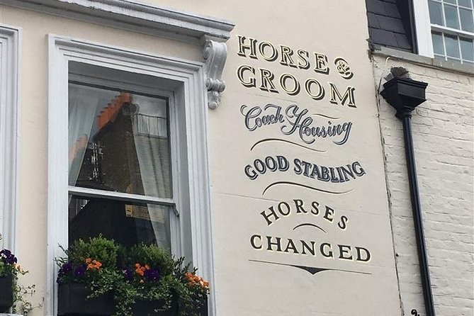 Historic London Pub Walk. A Walk Around Belgravia and Her Amazing Pubs - Key points to know before booking