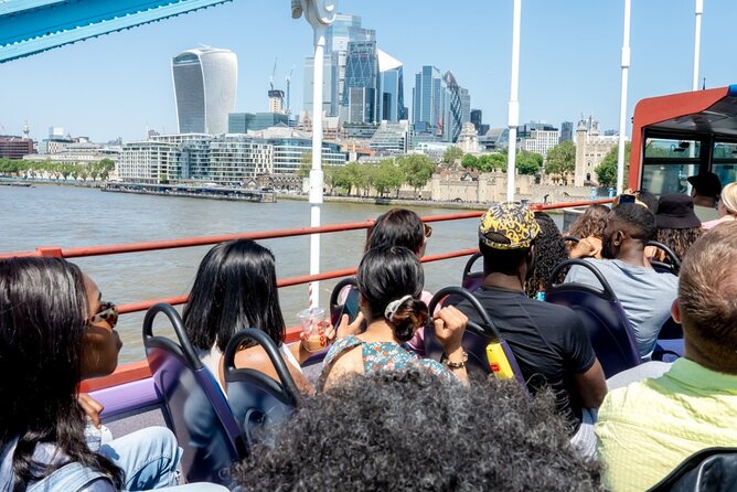 Hop on Hop off Bus Tour (24h) - Westminster gives you the classic London view