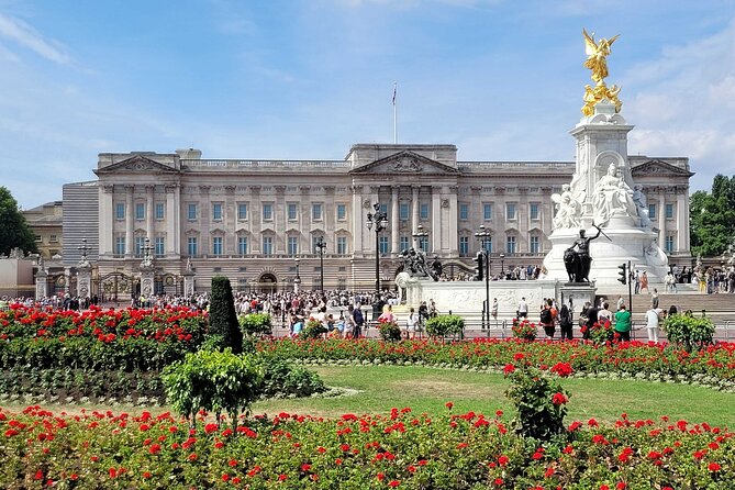 Inside Buckingham Palace State Rooms & Royal London Walking Tour - Royal London begins at the Queen Victoria Memorial