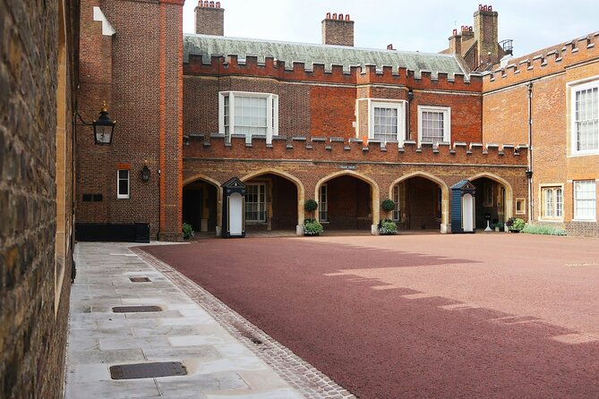 Inside Buckingham Palace State Rooms & Royal London Walking Tour - How the $95.08 price works out