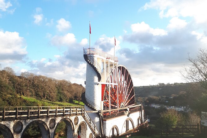 Isle of Man Discovery Tour with experienced Driver Guide - Cregneash and the survival of Manx traditions