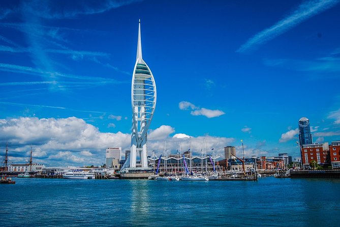 Isle of Wight - Day Tour from Brighton - Godshill, thatched cottages, and lunch