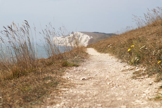 Isle of Wight Tour App, Hidden Gems Game and Big Britain Quiz (7 Day Pass) UK - Using it with children, teenagers, and adults
