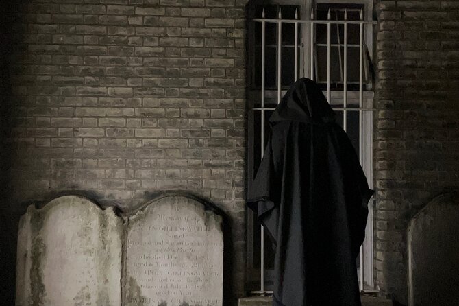 Jack the Ripper Tour and Underground Prison - Key points to know before booking