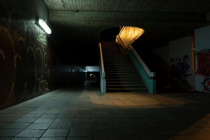 Jack the Ripper Tour and Underground Prison - Why the eight-person limit matters