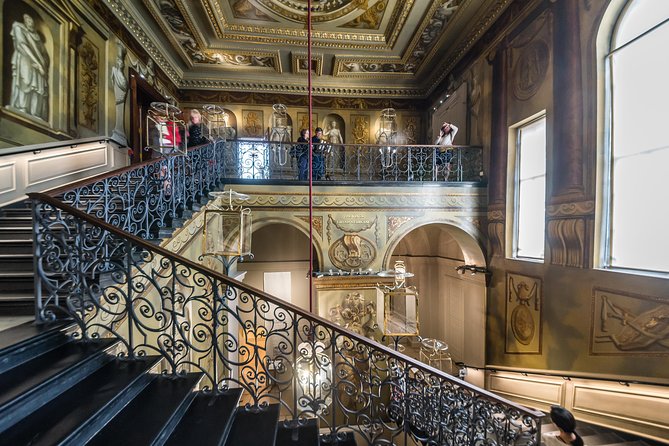 Kensington Palace Entrance Ticket - A self-guided visit, not a traditional tour