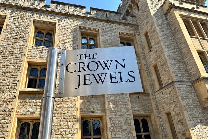 Kid-Friendly Tour: Tower of London and Tower Bridge Entry - Crossing Tower Bridge at 42 metres