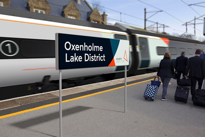 Lake District - Rail Tour from London with Cream Tea and Cruise - Cream tea at Lindeth Howe