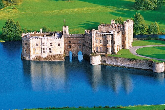 Leeds Castle Canterbury and Dover Private Tour from London - Three famous sights in one Kent day