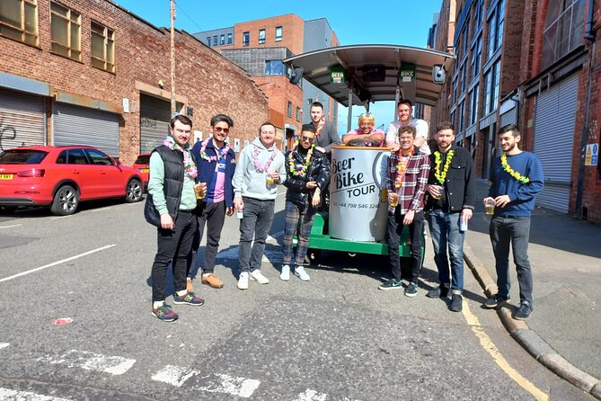 LIverpool beer or prosecco bike tour - Music, group energy, and the social side