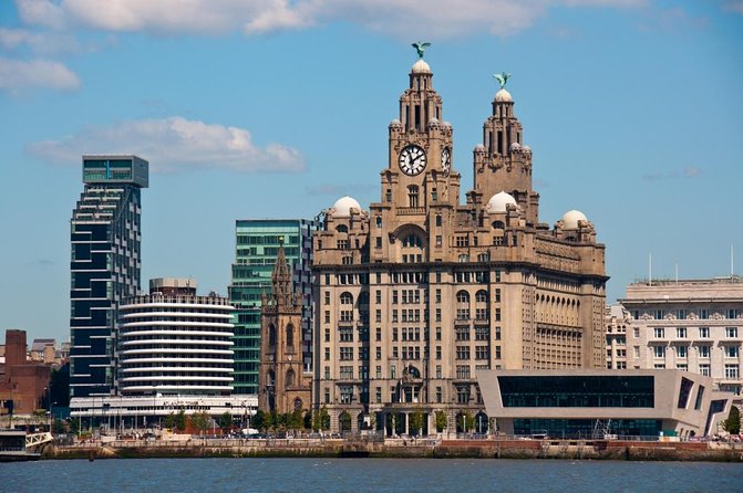 Liverpool Film and Music - 2 hour Private Walking Tour - Key points at a glance