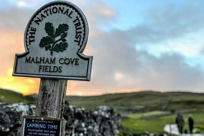 LIVERPOOL: Yorkshire Adventure - Sightseeing Day Trip Tour - Hawes gives you the day’s main meal break