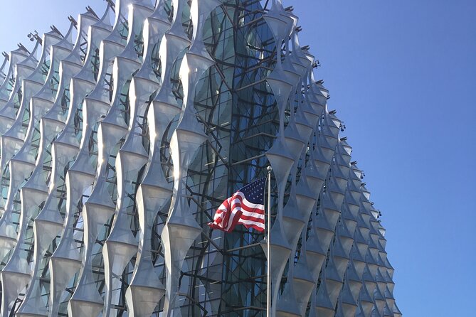 London American Heritage Tours - Tower Bridge and the Tower of London area