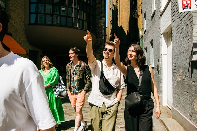 London Borough Market & London Bridge Food Tour - Local cider and British drinking culture