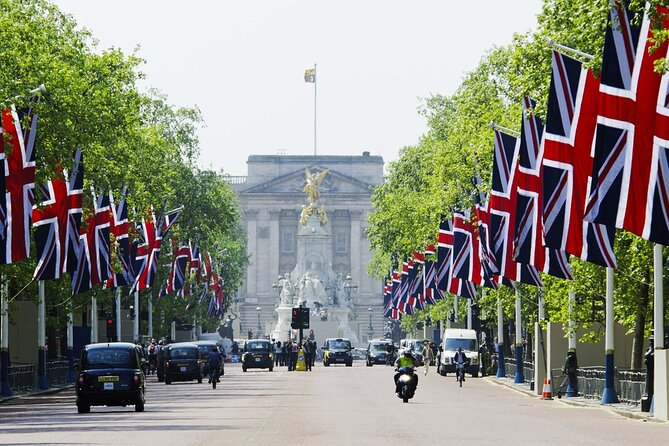 London: Buckingham Palace & Big Ben (& Westminster Abbey entry) - What this London walk is really designed to do