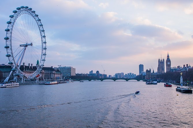 London by Night Independent Sightseeing Tour with Private Driver - Chinatown and the West End lights