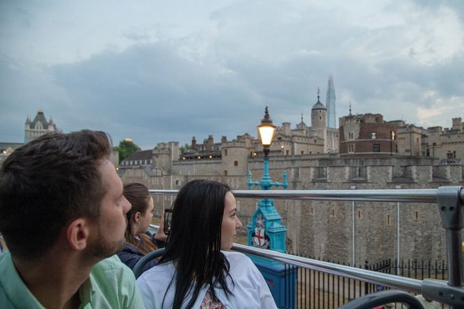 London Christmas Day 1 Day Hop-on Hop-off Bus Tour - Is $80.93 good value?