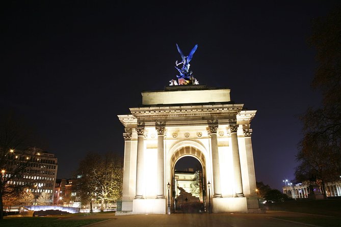 London Christmas Eve With 3 Course Dinner and Midnight Mass - Is $171.95 a fair price?