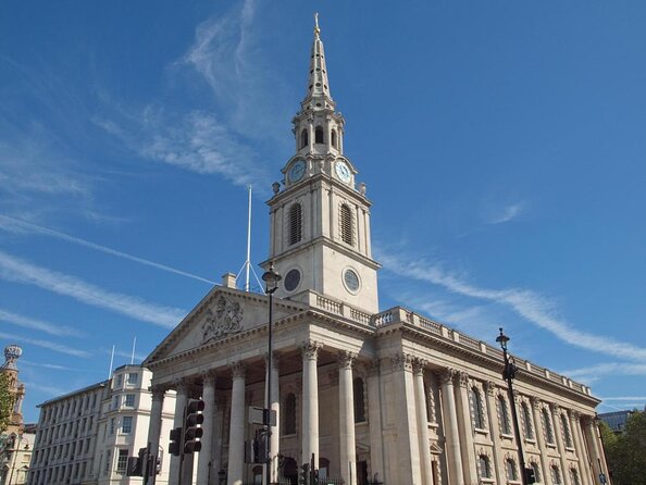 London Christmas Eve With 3 Course Dinner and Midnight Mass - Timing, group size, and the late finish