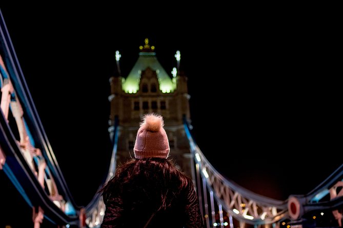 London Christmas Eve With 3 Course Dinner and Midnight Mass - London’s Christmas lights from the coach