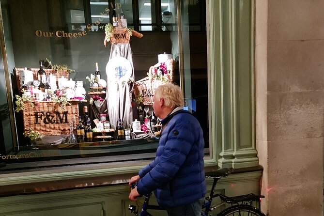 London Christmas Lights Bike Tour with Local Guide - Oxford Street, Carnaby Street, and Regent Street