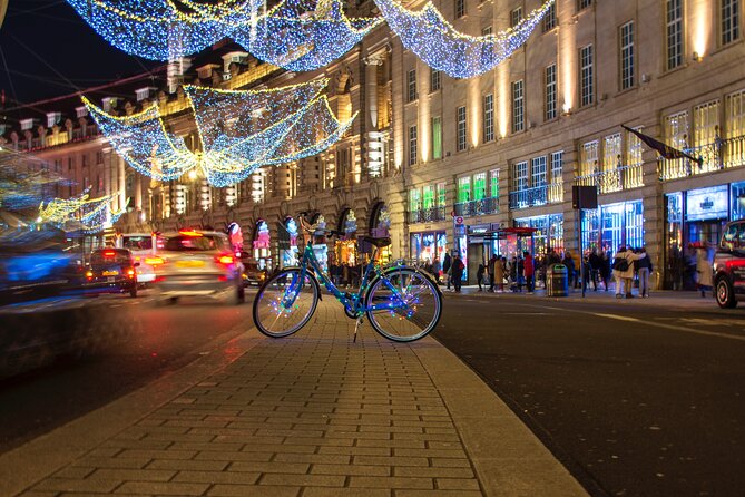 London Christmas Lights Bike Tour with Local Guide - What the guide adds to the ride