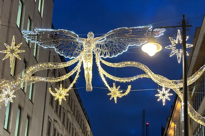 London Christmas Lights Guided Tour With Christmas Music - Oxford Street under the star lights
