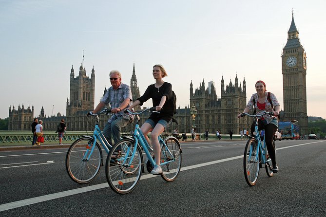 London Classic Landmarks Bike Tour with Local Guide - Why a Bike Is a Smart Way to See London
