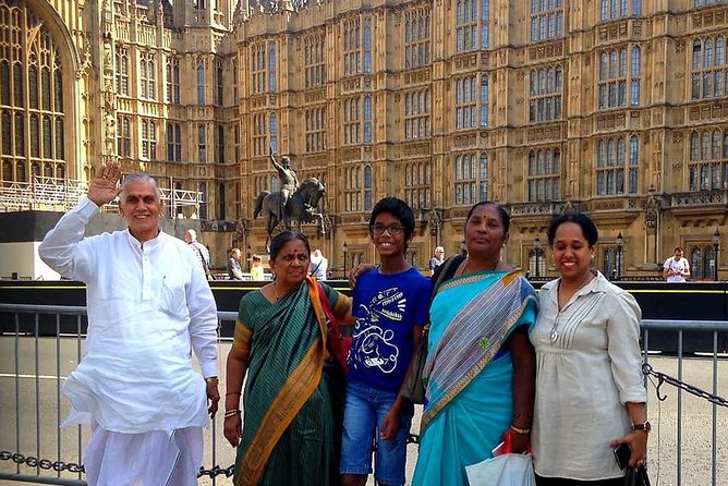 London Classic Sightseeing Private Taxi Tour - Downing Street and the political heart of the city